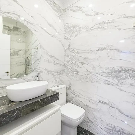 La Roca Appartement *